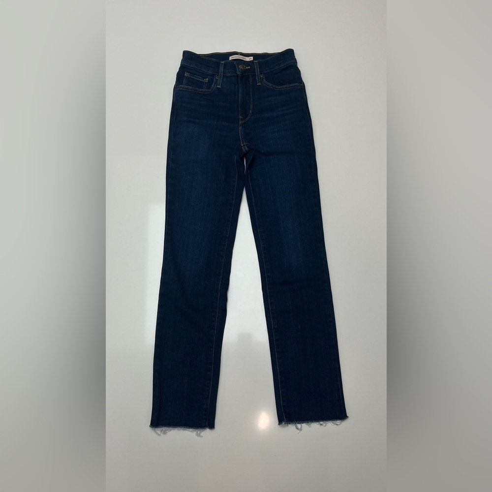 Never worn levi’s 724 high rise straight jeans sz 24 x 30
